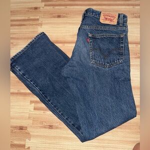 Men’s Levi’s (medium wash)